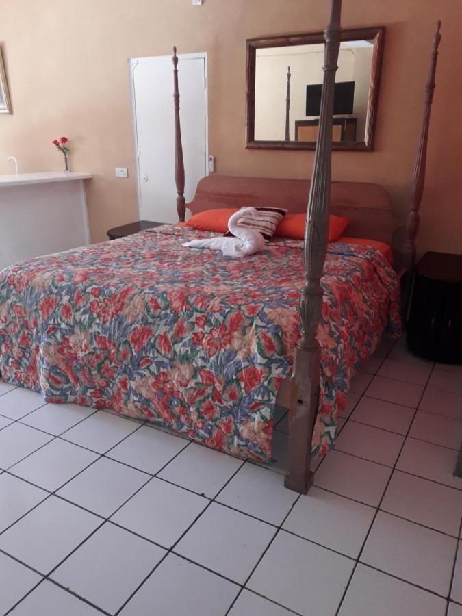 גרוס איילט Bay Heights B&B מראה חיצוני תמונה